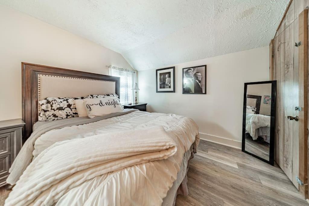 Cottage In The Falls, 2 B, 2 Bath, Fireplace 쿠야호가폴스 외부 사진